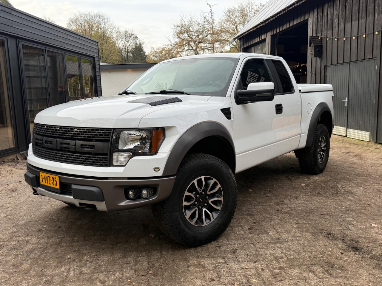 Ford F-150 Raptor - 6.2 V8 411PK. **** Topstaat ***** - AutoWereld.nl
