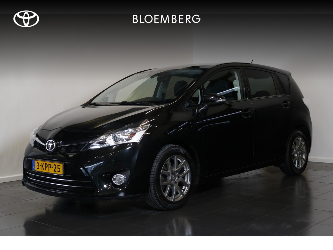 Toyota Verso - 1.8 VVT-i Business | Trekhaak | Panoramadak | Achteruitrijcamera | Dealeronderhouden | - AutoWereld.nl