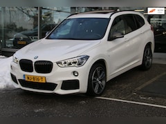 BMW X1 - SDrive20i M-PAKKET PANO-DAK TREKHAAK NAP