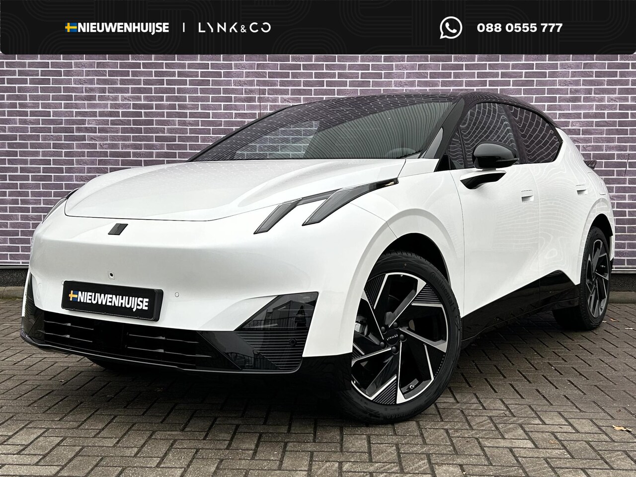 Lynk & Co 02 - More BEV | Adaptive Cruise Control | Panoramadak | Harman Kardon-luidsprekers | 360 gr. ca - AutoWereld.nl