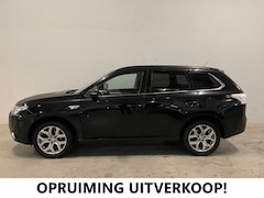Mitsubishi Outlander - 2.0 PHEV instyle Leer Pano Camera
