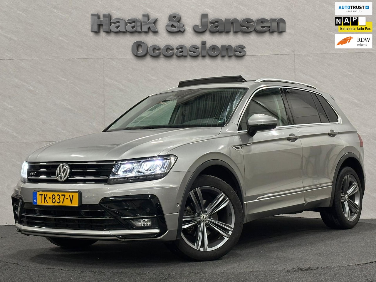Volkswagen Tiguan - 1.4 TSI 4Motion Highline R-Line Pano DSG - AutoWereld.nl