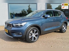 Volvo XC40 - 2.0 T4 Inscription | Wegklapbare trekhaak | Denim Blue + Beige leder | Stoelverwarming