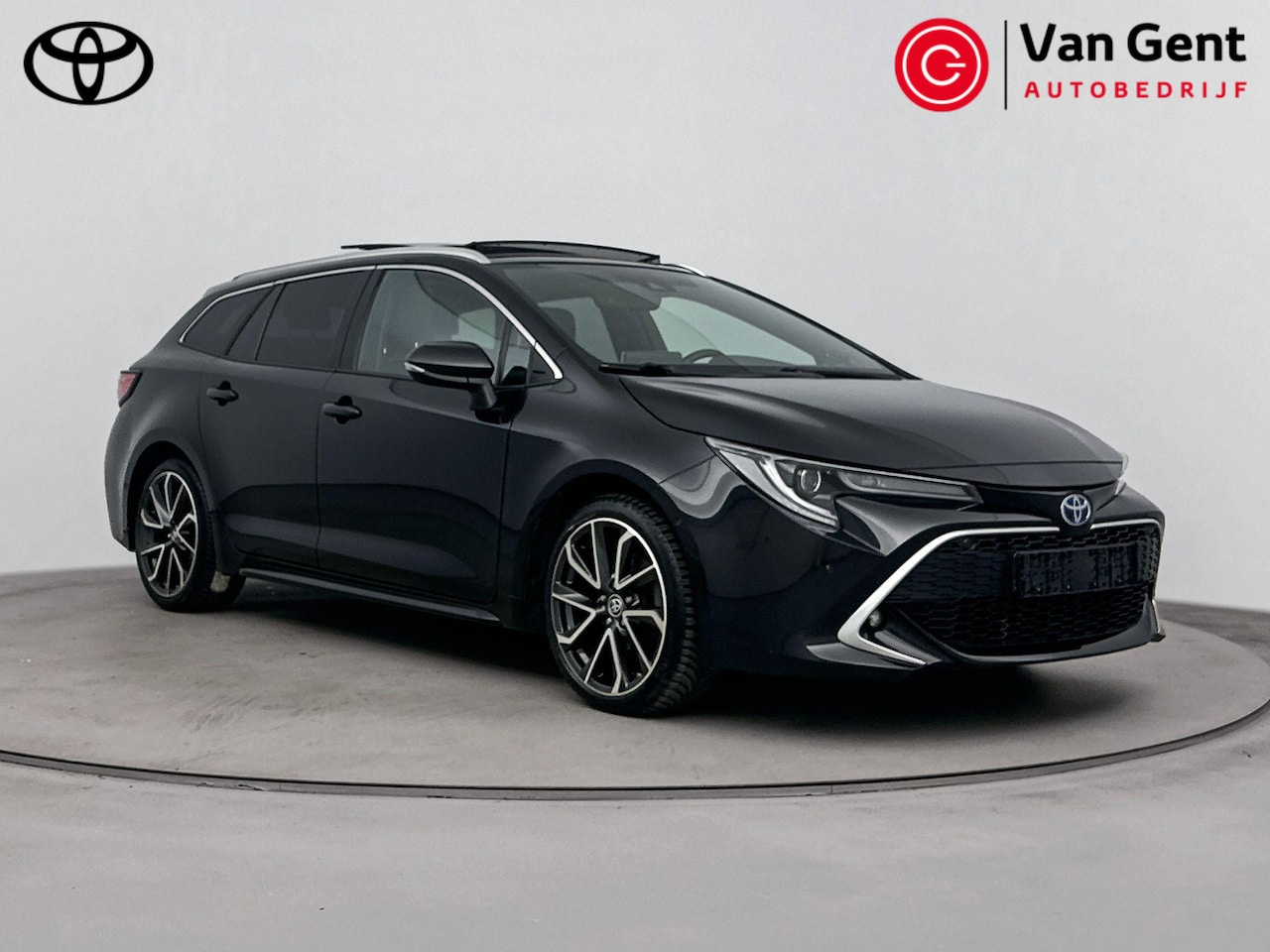 Toyota Corolla Touring Sports - 2.0 Hybrid Executive | Panoramadak | Trekhaak | Dodehoek | JBL | Stoelverwarming | Parkeer - AutoWereld.nl