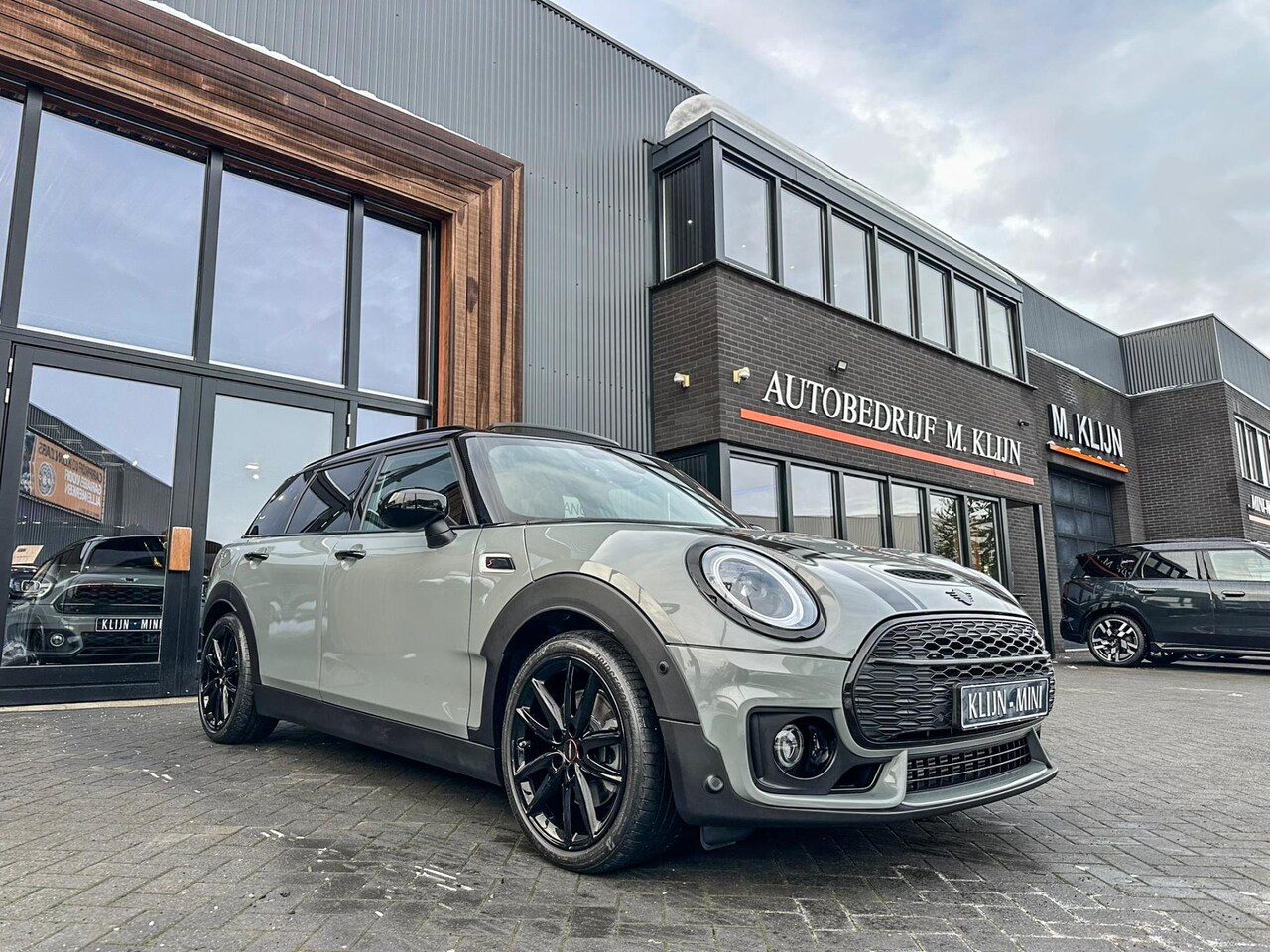 MINI Clubman - Mini 2.0 Cooper S John Cooper Works aut Nardo/Trekhaak/Pano/Navi/Jcw stoelen/Uniek - AutoWereld.nl