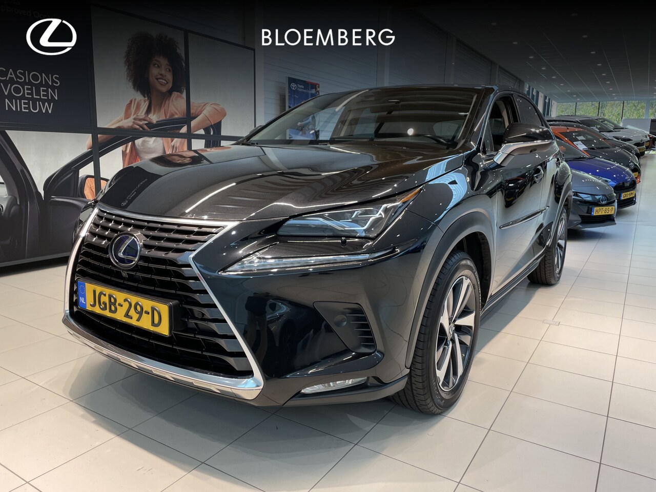 Lexus NX - 300h AWD President Line | Mark Levinson | LED koplampen adaptief | HUD | Panoramadak | - AutoWereld.nl