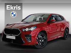BMW X2 - sDrive20i | M Sportpakket Pro | Driving Assistant Plus | Innovation pack | Stoelverwarming