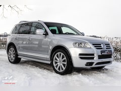 Volkswagen Touareg - 6.0 W12 Executive|Collectable|Trekhaak|€19.831Ex. Btw