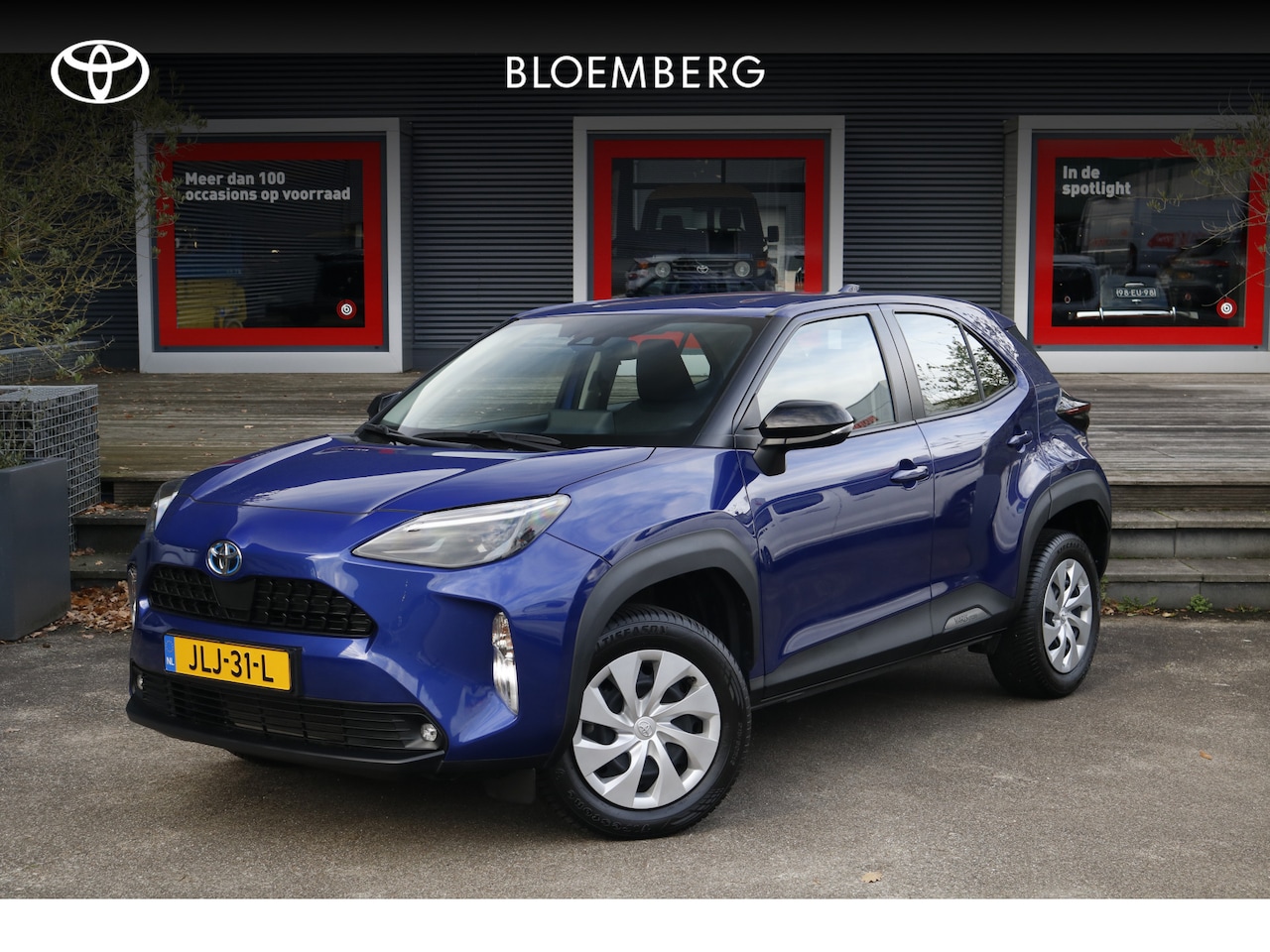 Toyota Yaris Cross - 1.5 Hybrid Active | All season banden | CarPlay - AutoWereld.nl
