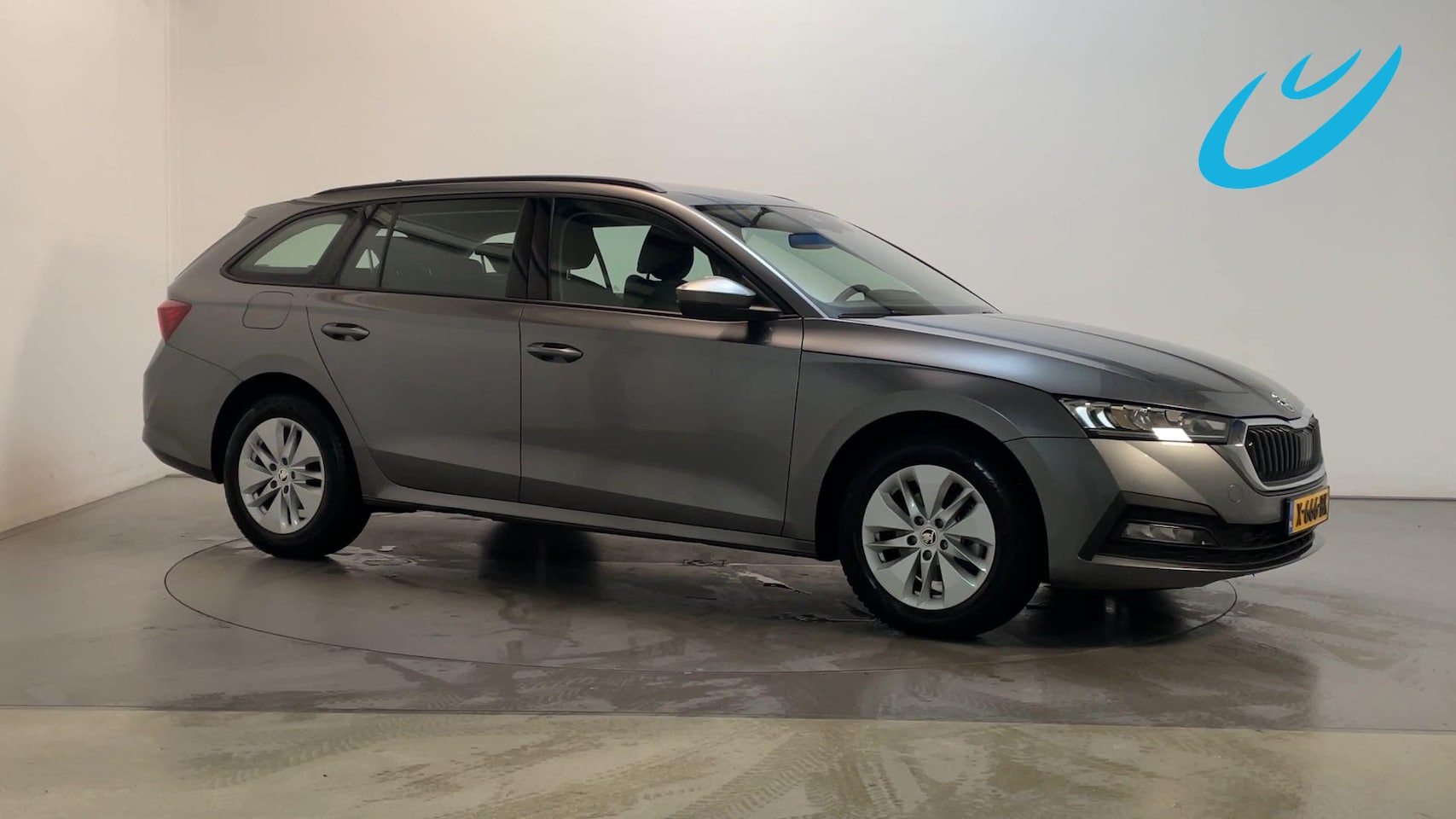 Skoda Octavia Combi - 1.0 e-TSI DSG Business Edition Parkeersensoren Navigatie Virtual Cockpit - AutoWereld.nl