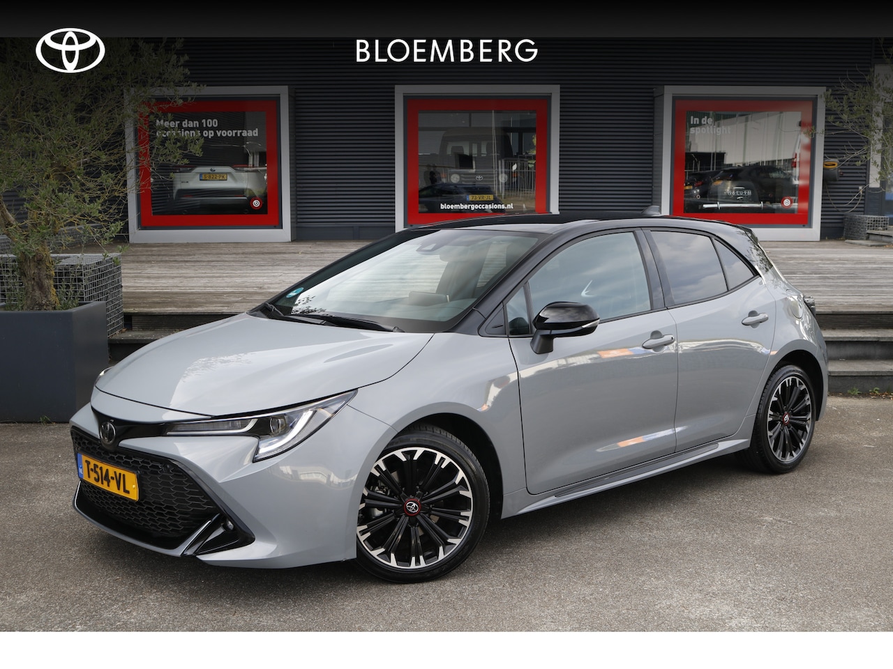 Toyota Corolla - 1.8 Hybrid GR-Sport | sportstoelen | stoelverwarming| Navi | Apple carplay Android Auto | - AutoWereld.nl