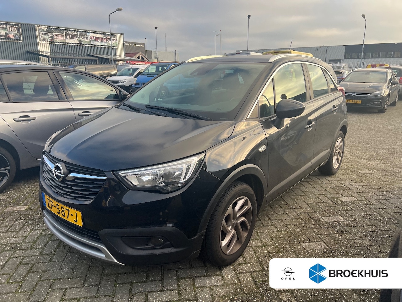Opel Crossland X - 1.2 Turbo Innovation | Airco (automatisch) | Cruise control | LED dagrijverlichting - AutoWereld.nl