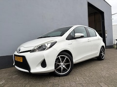 Toyota Yaris - 1.5 Full Hybrid Comfort Automaat - Achteruitrijcamera - Navigatie