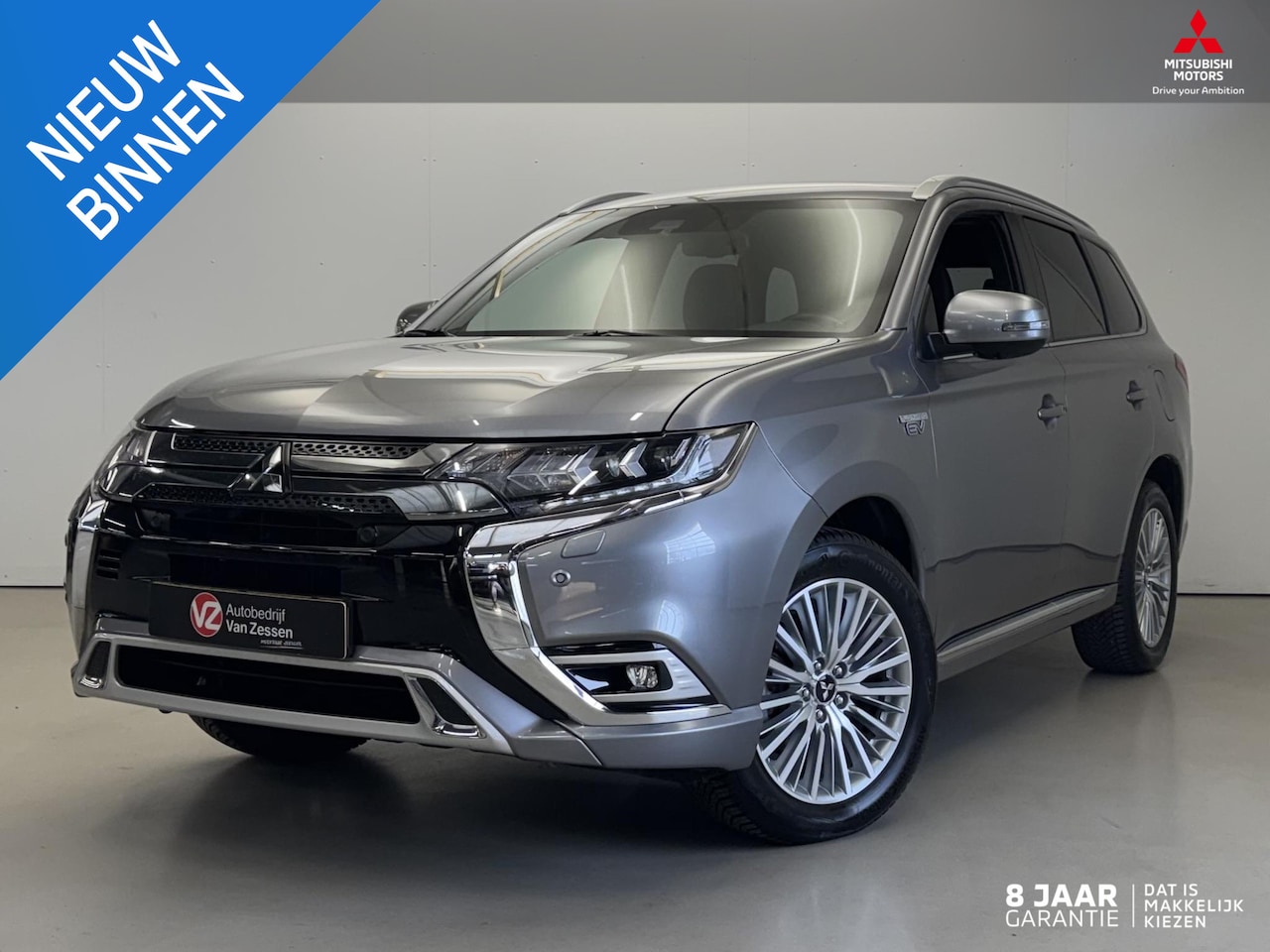 Mitsubishi Outlander - 2.4 PHEV Instyle | Schuifdak | Dealer onderhouden | Trekhaak | Leder | Garantie tot 19-08- - AutoWereld.nl