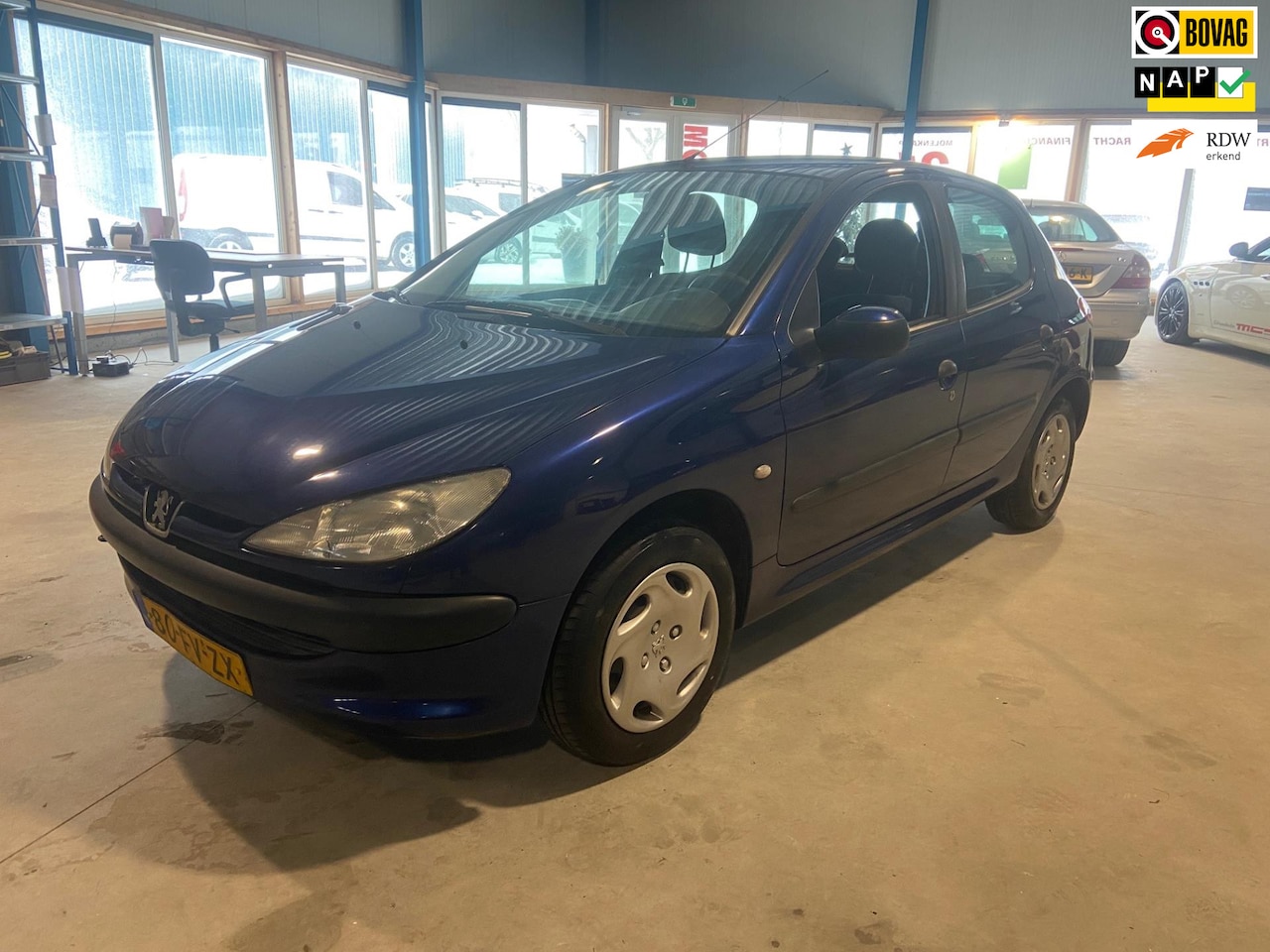 Peugeot 206 - 1.4 XT APK tot 8-2026 incl. grote beurt ! - AutoWereld.nl