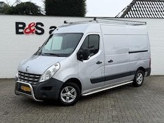 Renault Master - T35 2.3 dCi L2H2 2x Schuifdeur Trekhaak Airco Cruise 3 Zitplaatsen