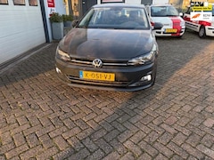 Volkswagen Polo - 1.0 TSI Comfortline Business