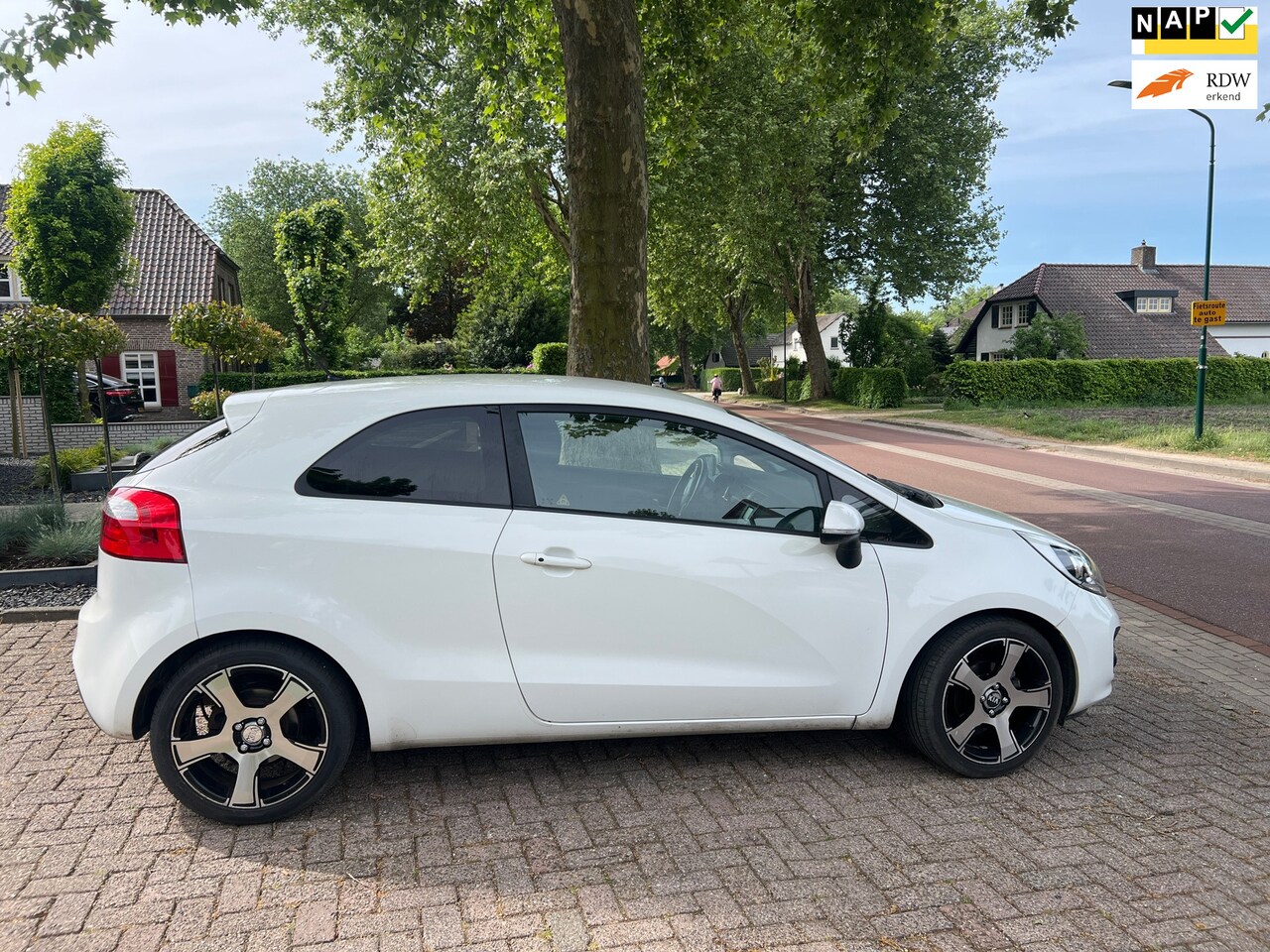 Kia Rio - 1.2 CVVT Super Pack 1.2 CVVT Super Pack - AutoWereld.nl