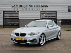 BMW 2-serie Coupé - 220i High Executive / Schuifdak / Xenon / N.A.P