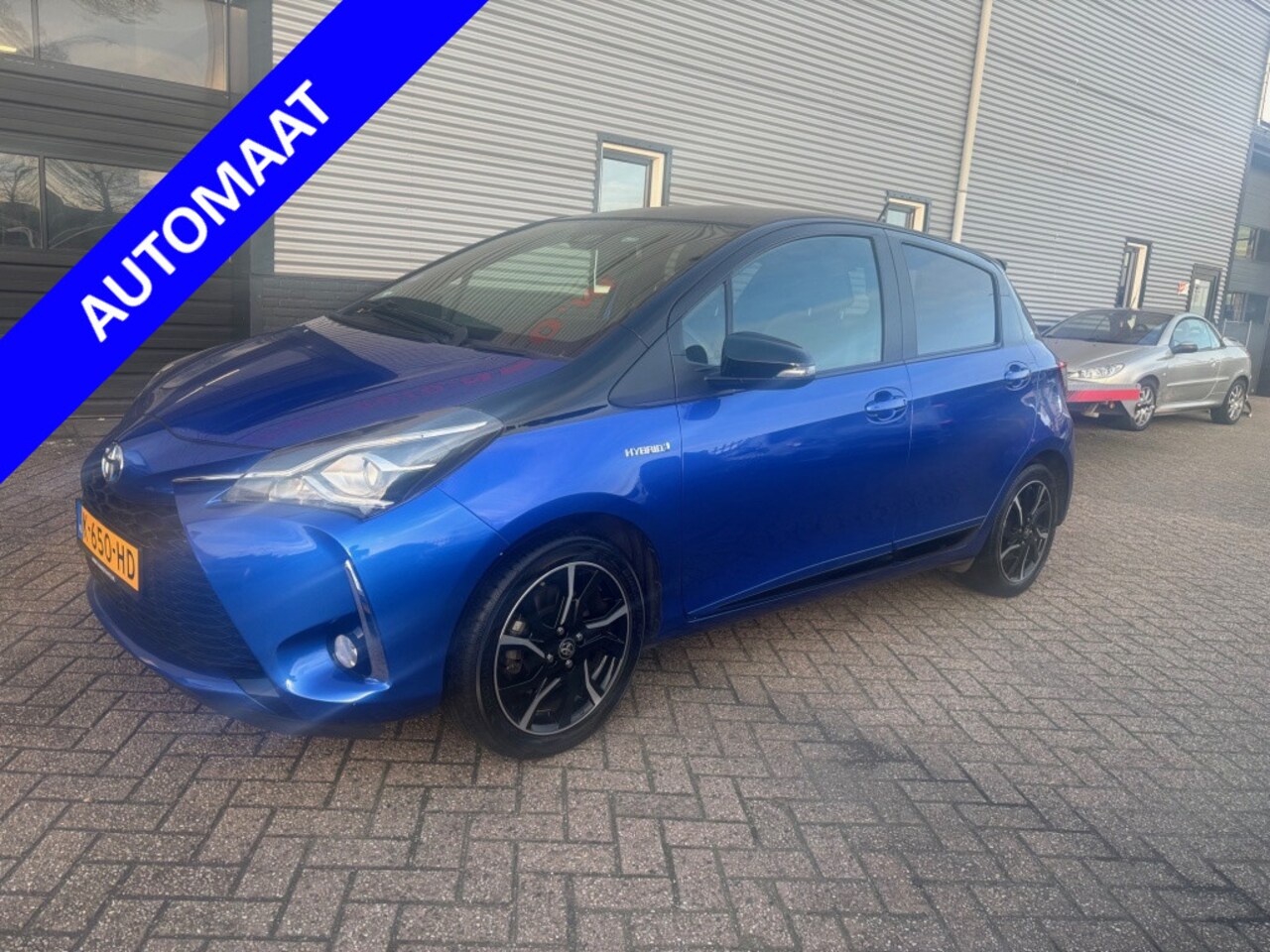Toyota Yaris - 1.5 Hyb. Bi-Tone 3 MND GAR | CLIMA | NAVI | CRUISE CONTROL | LMV - AutoWereld.nl