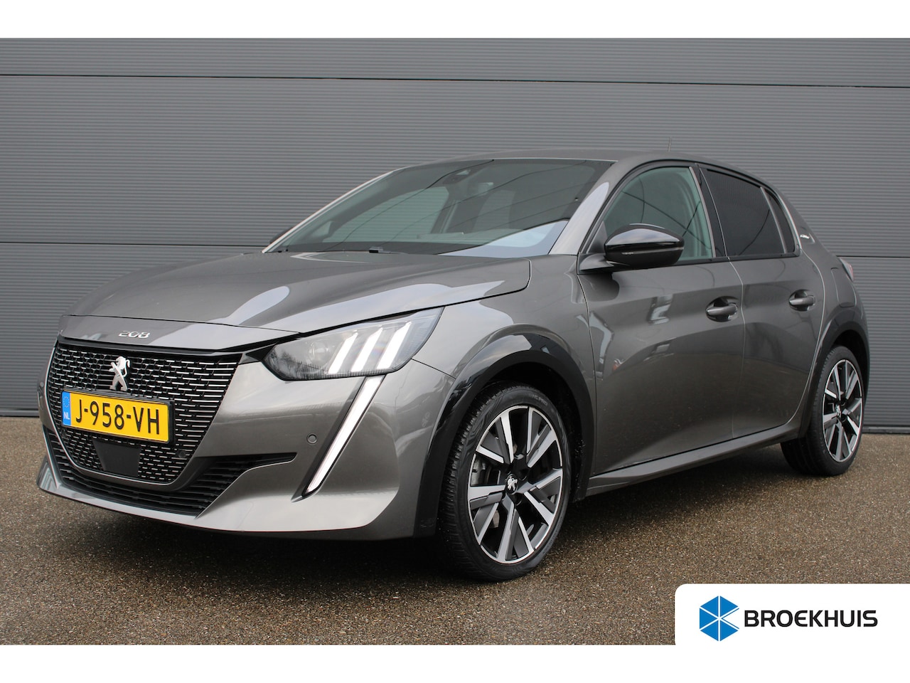 Peugeot 208 - 1.2 PureTech GT-Line | Navi by app | Camera | Full LED | All season | Apple carplay | - AutoWereld.nl