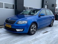 Skoda Octavia Combi - 1.6 TDI 81kw Euro 6 Navi Trekhaak NAP