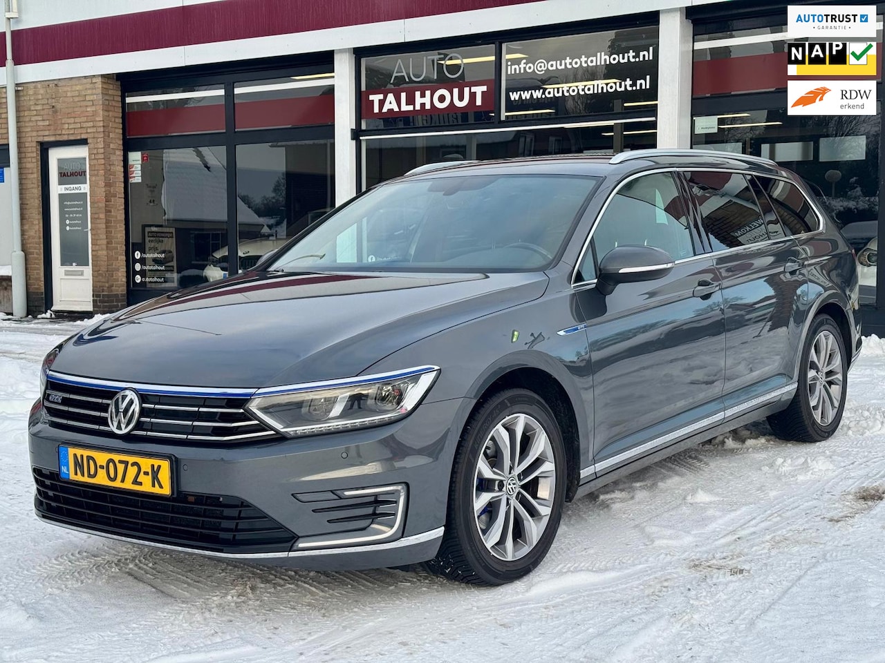 Volkswagen Passat Variant - 1.4 TSI GTE Connected Series | HYBRIDE | TREKHAAK | NAVIGATIE | STOELMASSAGE | - AutoWereld.nl