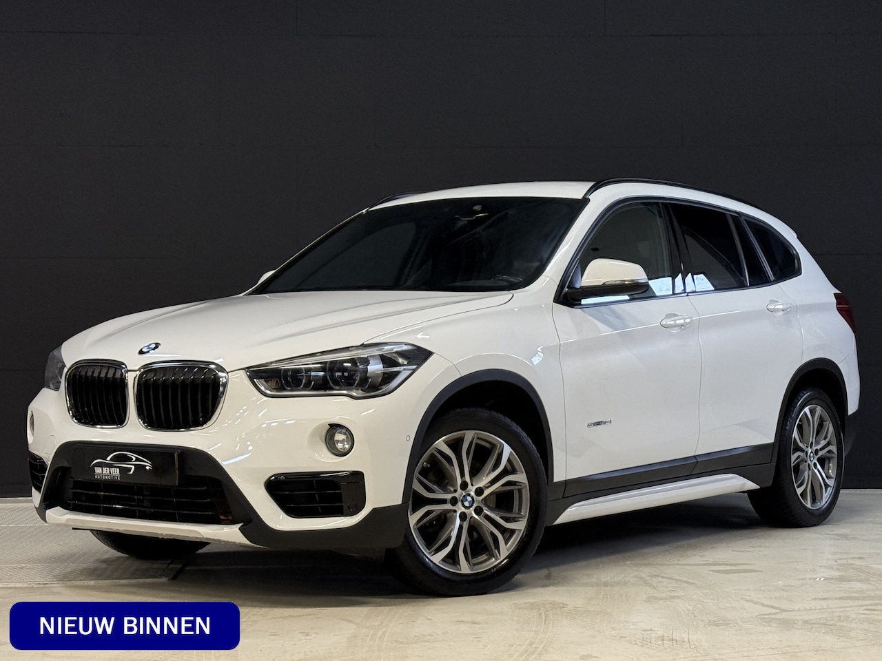BMW X1 - sDrive18i Executive | Camera | Trekhaak | Stoel/Stuurverwarming | Dealeronderhouden | Deal - AutoWereld.nl