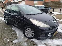 Peugeot 207 - 1.4-16V Color-line