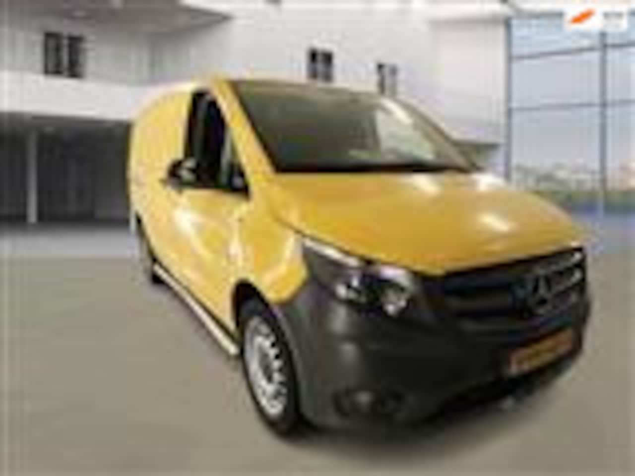 Mercedes-Benz eVito - EVito Lang 41 kWh AC SOH-90,8% ** 4999 EX BTW ** - AutoWereld.nl