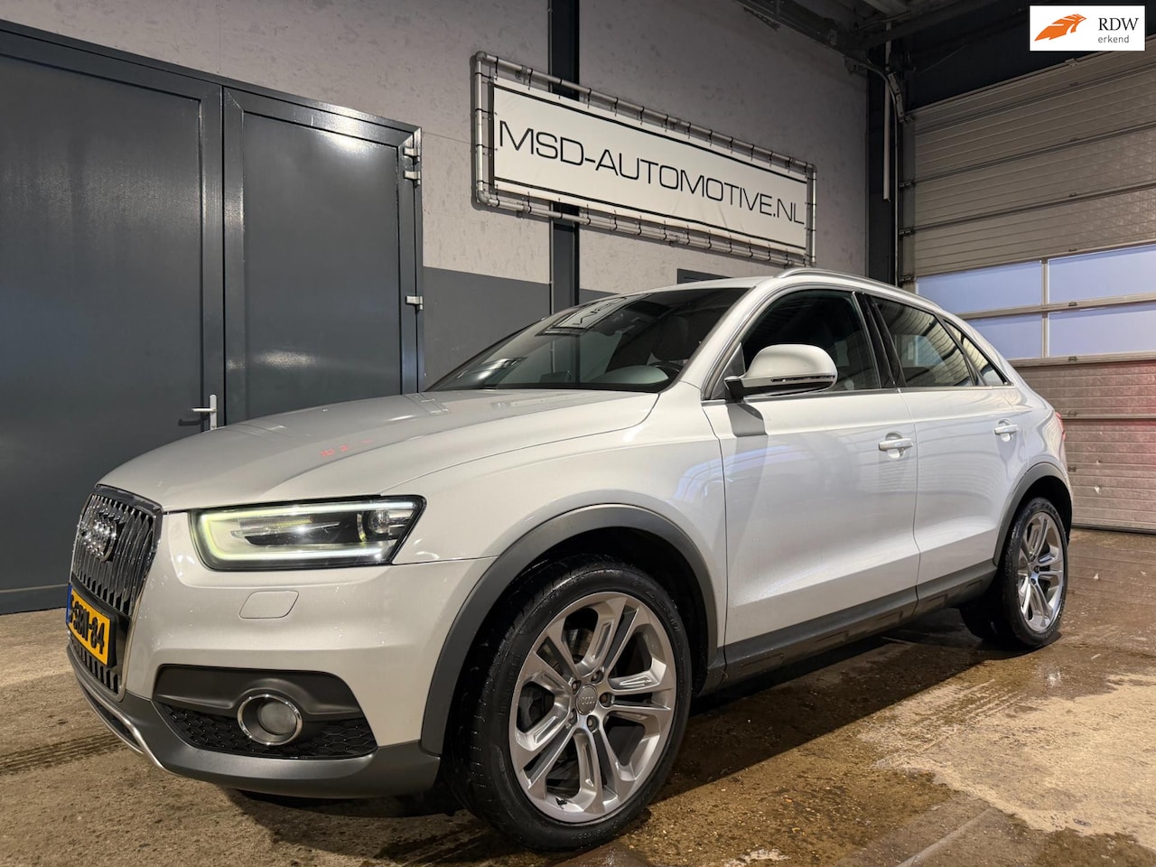 Audi Q3 - 2.0 TFSI quattro Pro Line Panoramadak Trekhaak NAP - AutoWereld.nl
