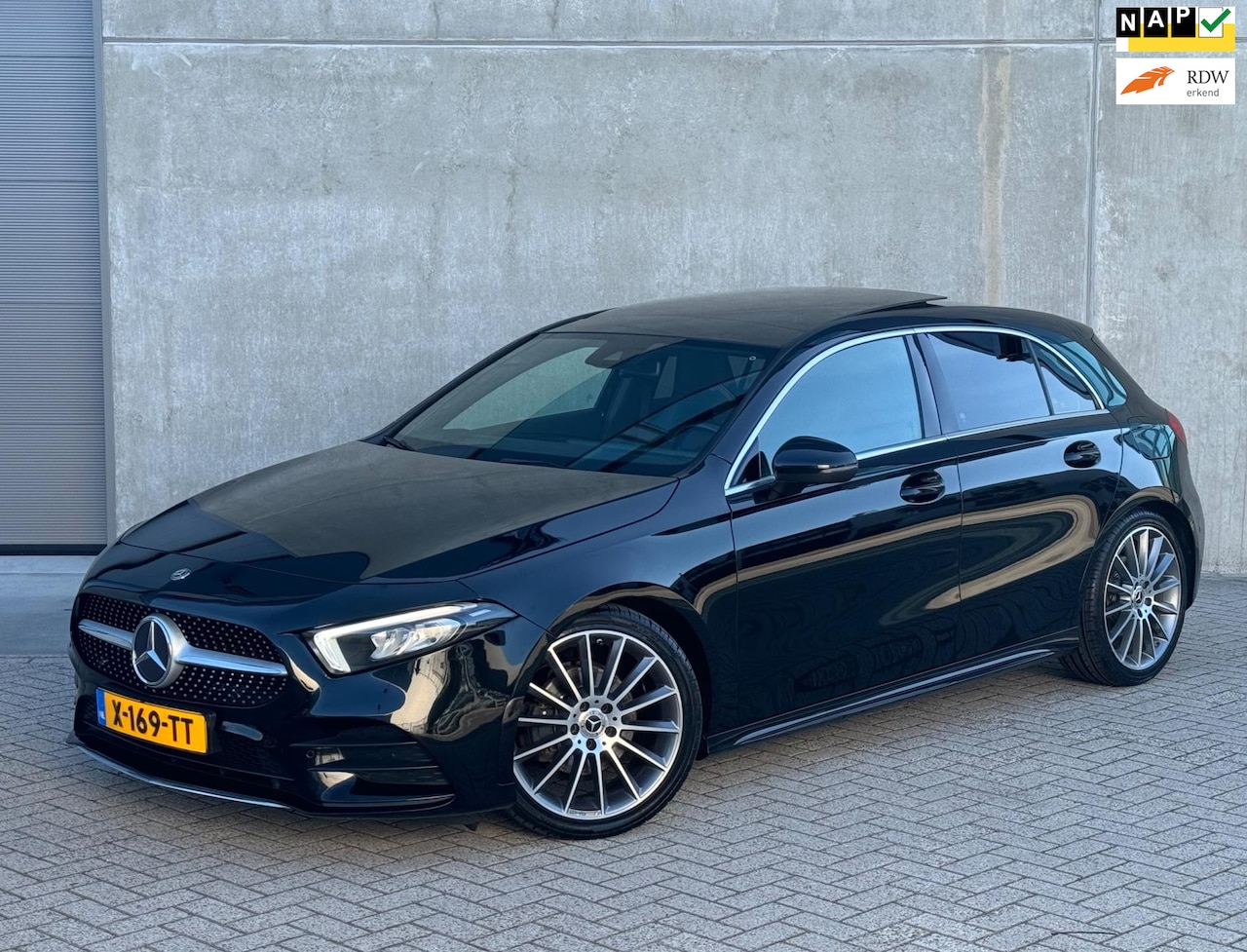 Mercedes-Benz A-klasse - 200 AMG 163pk AUT 2018 Zwart PANORAMADAK - AutoWereld.nl