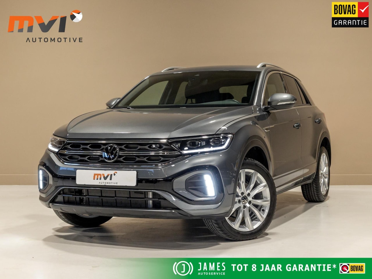 Volkswagen T-Roc - 1.5 TSI R-Line Edition / 150pk / Stoel en stuur verwarming / Achteruitrij camera / Keyless - AutoWereld.nl