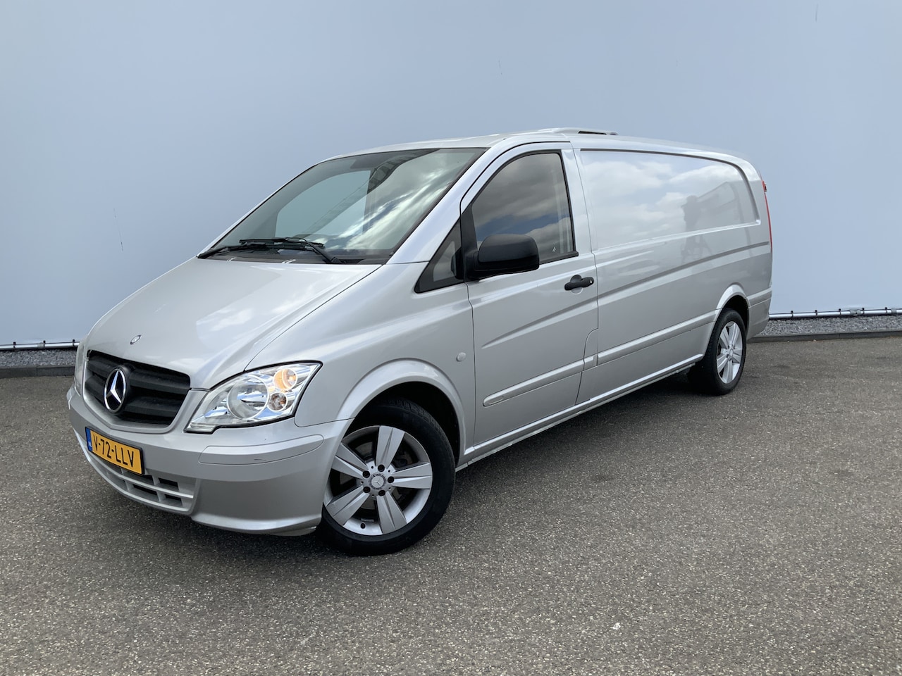 Mercedes-Benz Vito - 122 CDI Automaat Koel Auto werkt 100 % 0.gr Airco 3 Zits 6 Cilinder .Euro 5 - AutoWereld.nl