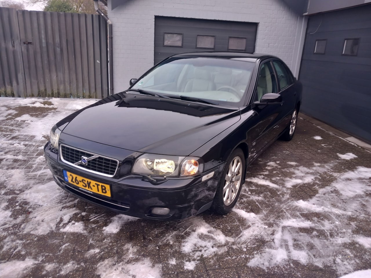 Volvo S80 - 2.4 Momentum Graphite 2.4 Momentum Graphite,Airco,Cruise control,Automaat,Schuifkantel dak,Stoelverwarming - AutoWereld.nl