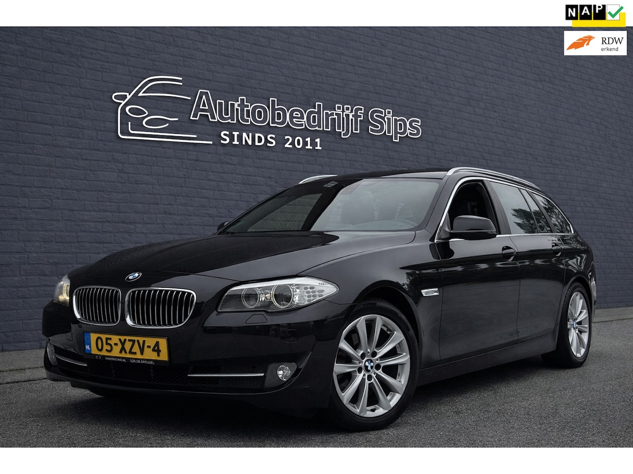 BMW 5-serie Touring - 520i High Executive | Automaat | Pano |Stoelverwarming - AutoWereld.nl