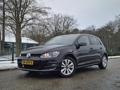 Volkswagen Golf - 1.6 TDI Highline