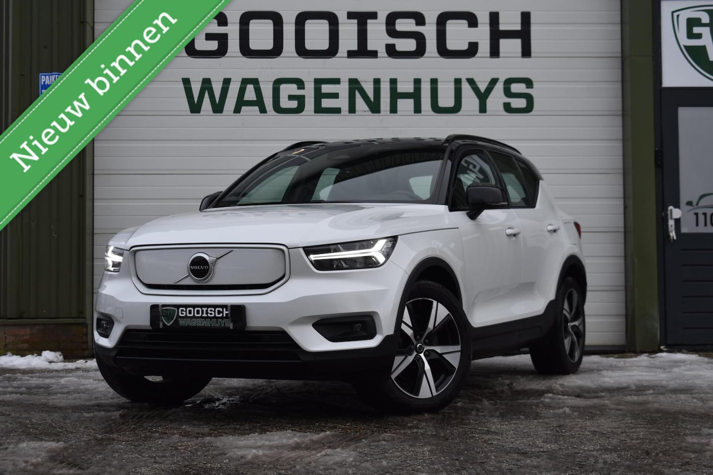Volvo XC40 - Recharge P8 AWD R-Design | Carplay | Stoel/Stuurverwarming | - AutoWereld.nl