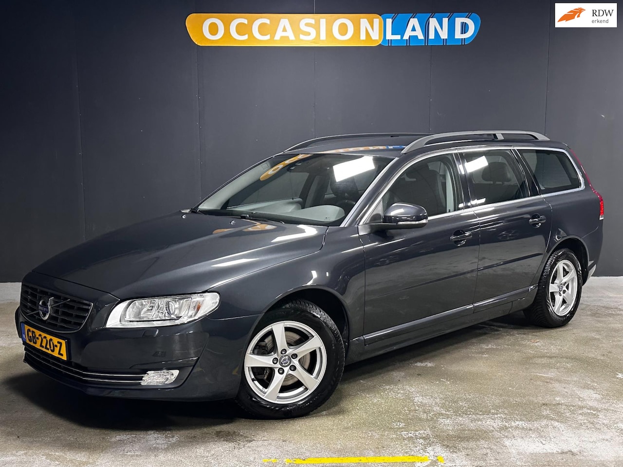 Volvo V70 - 1.6 T4 Nordic+|TREKHAAK|LEDER|CRUISE|STOELV|BLUETOOTH|NAVI|16INCH| - AutoWereld.nl