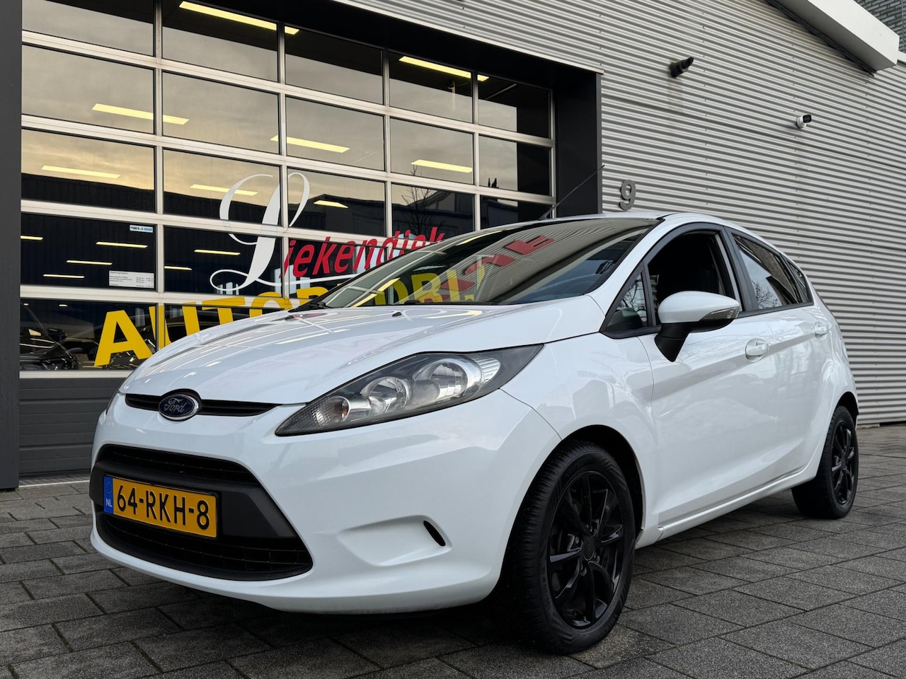Ford Fiesta - 1.25 Trend - 5Drs I Airco I Sport velgen I Comfort pakket I Veiligheid pakket I APK Nieuw - AutoWereld.nl