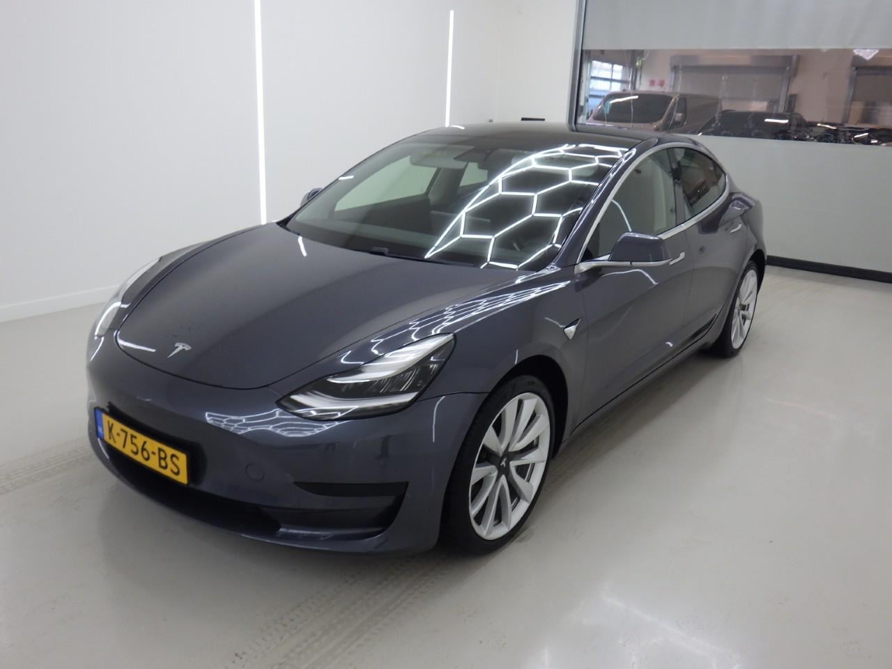 Tesla Model 3 - Standard RWD Plus 93% SoH [ LFP-ACCU+AUTOPILOT+60 kWh+PREMIUM AUDIO ] - AutoWereld.nl