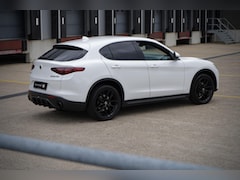 Alfa Romeo Stelvio - 2.0 T AWD Super Q4 PACK VELOCE