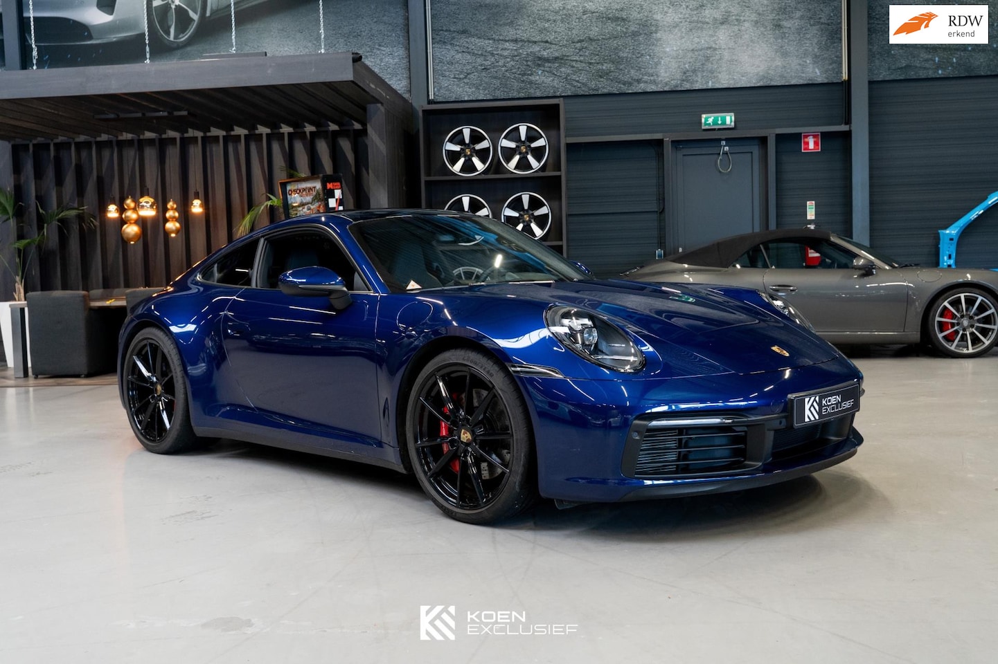 Porsche 911 - 992 3.0 Carrera 4S (2019, NL) Sport Chrono, Sportuitlaat, Apple Carply, schuifdak - AutoWereld.nl
