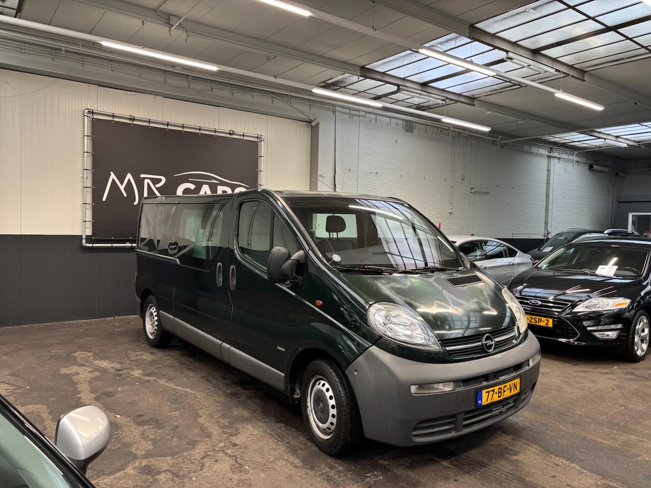 Opel Vivaro - 1.9 DI L2 H1 DC 1.9 DI L2H1 DC Airco - AutoWereld.nl