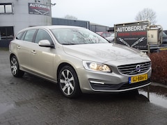 Volvo V60 - 2.4 D6 Twin Engine Momentum