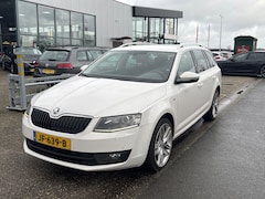 Skoda Octavia Combi - BWJ 2016 1.6 TDI Greentech 111 PK JOY Businessline NIEUW BINNEN