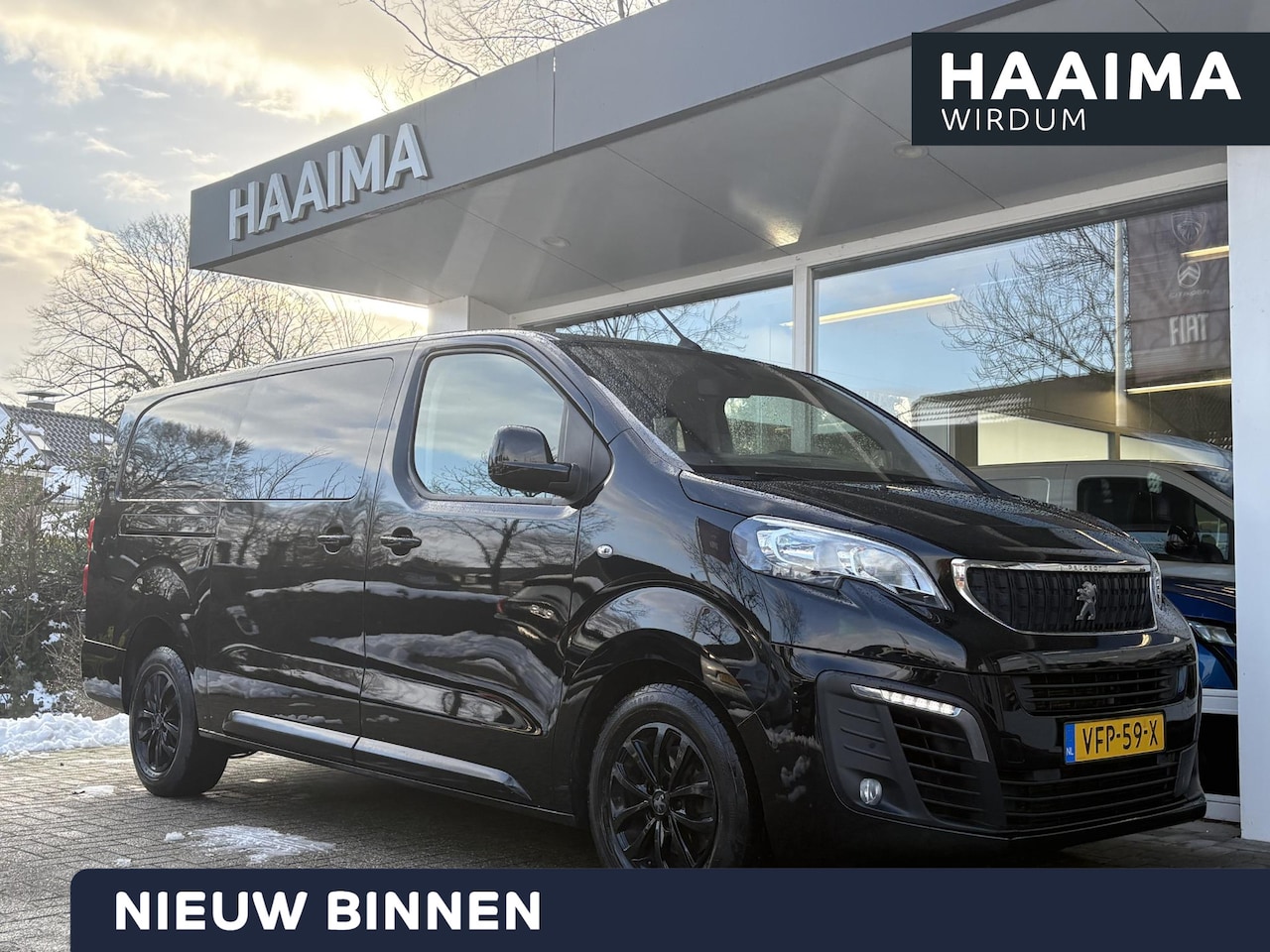 Peugeot Expert - 2.0HDI 120pk Automaat Asphalt Dubbel Cabine | Head-up display | Adaptieve Cruise Control | - AutoWereld.nl
