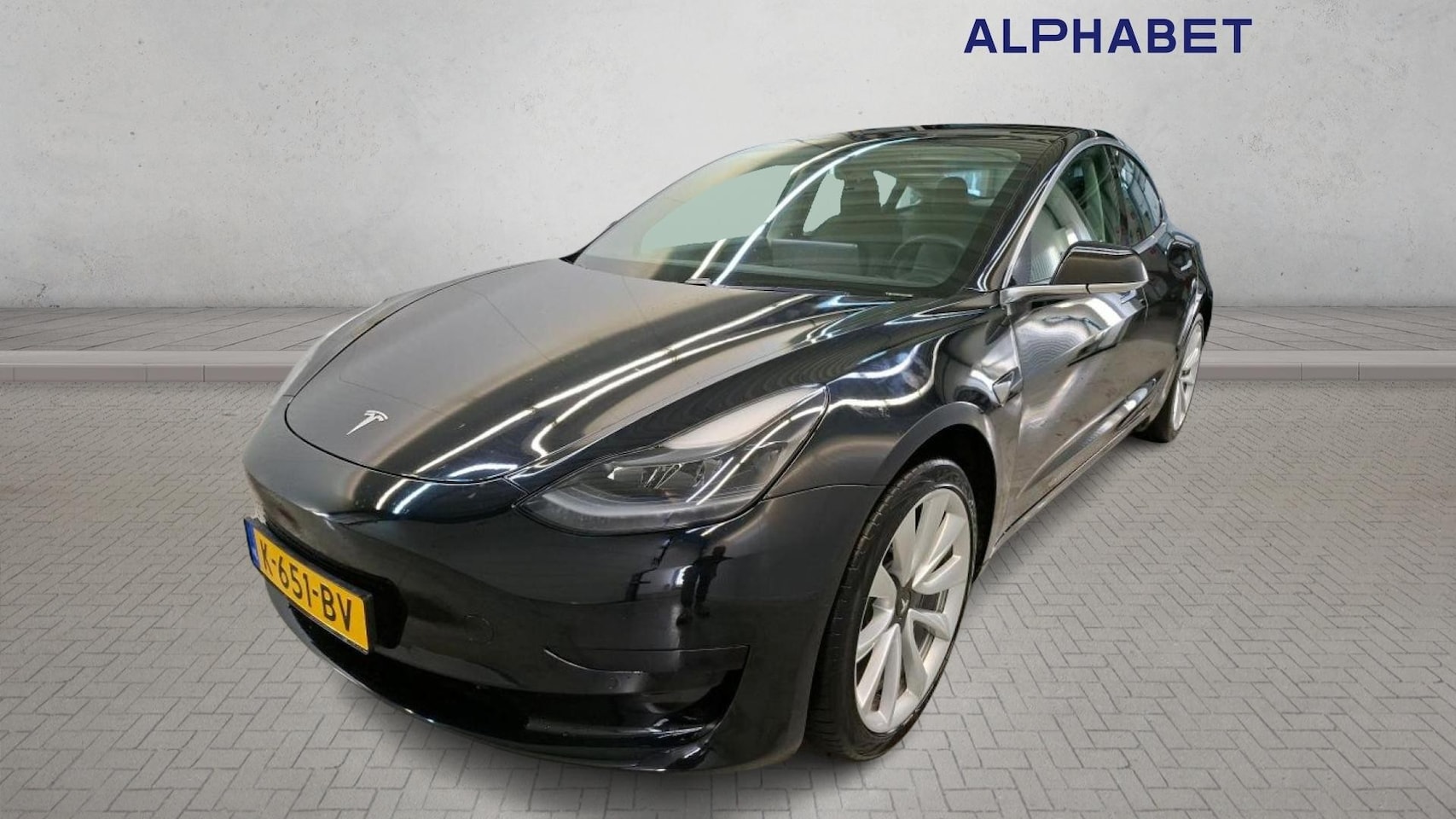 Tesla Model 3 - Standard RWD Plus [ LFP-ACCU+AUTOPILOT+60 kWh+PREMIUM AUDIO ] - AutoWereld.nl