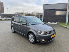 Volkswagen Touran - 1.6 TDI Highline BlueMotion 7p. EX BPM