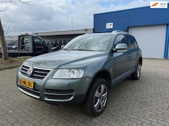 Volkswagen Touareg - 3.2 V6